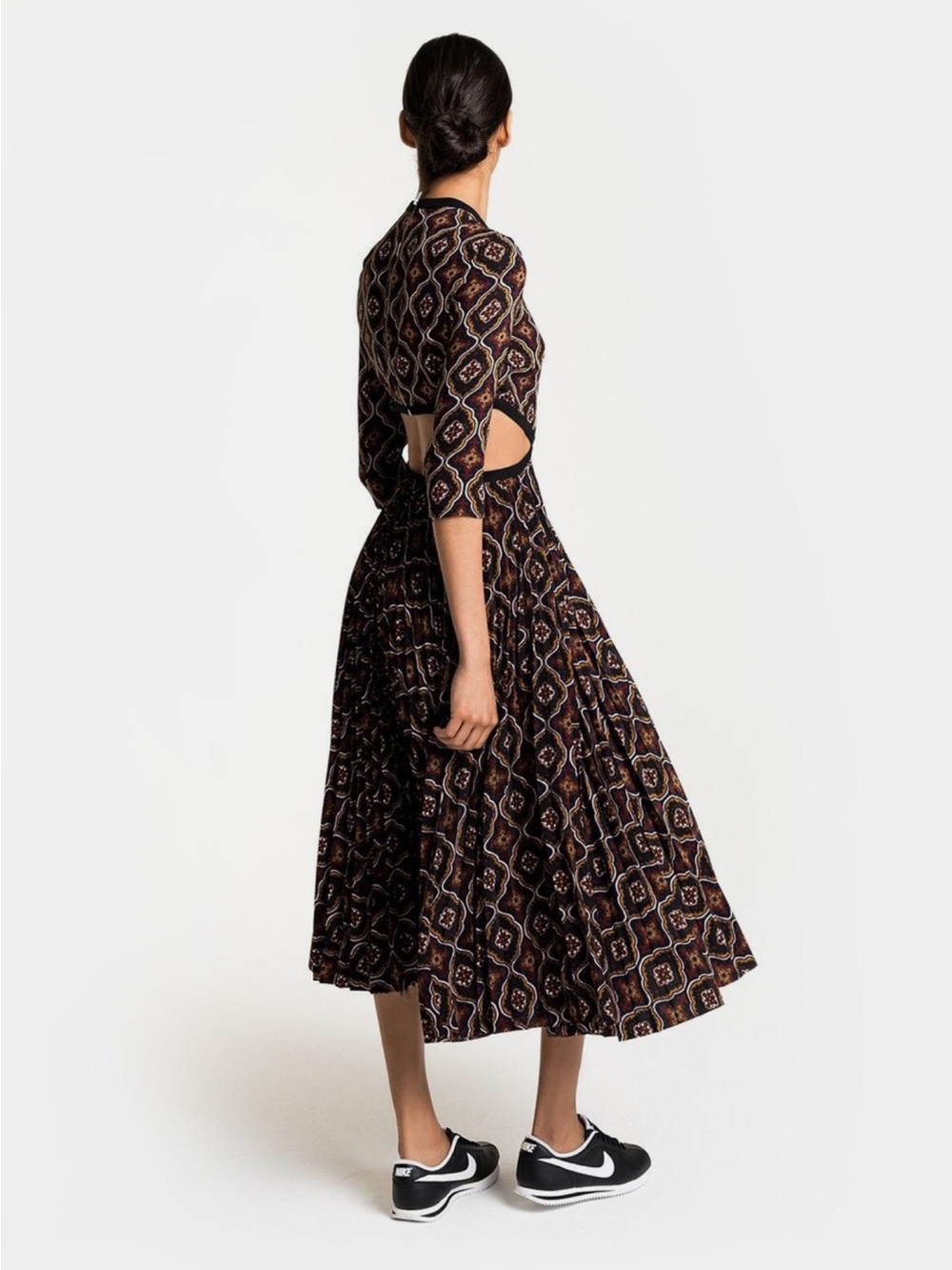A.L.C. Neiman Marcus Silk Dress Reece Cut Out Waist Sz 8 pleated skirt open side